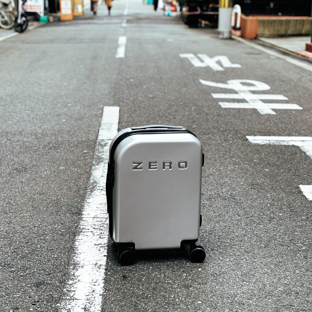 Zero Luggage 스마트캐리어 SILVER 24